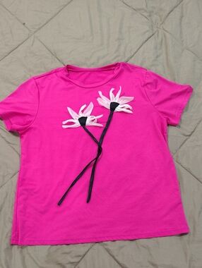 Fuccia Short Sleeve Tee with Floral Appliqués